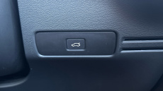 Volvo XC40 2.0 B4P Ultra Dark 5dr Auto Petrol Estate